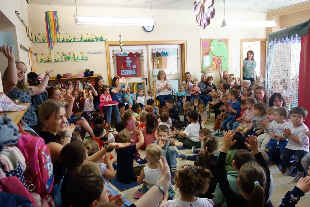 Wir machen einen Singkreis