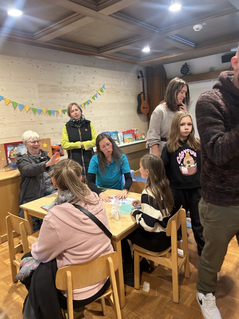 Spiel und Spaß in der Mäusegruppe.