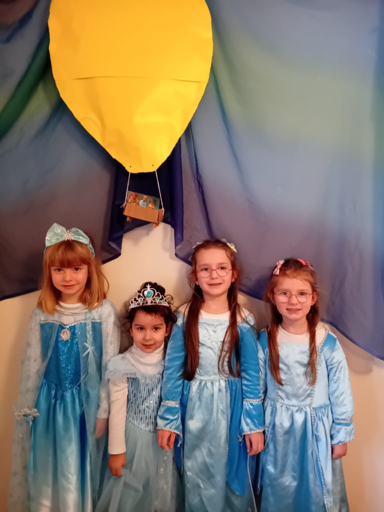 Faschingsfeier in der Katzengruppe.