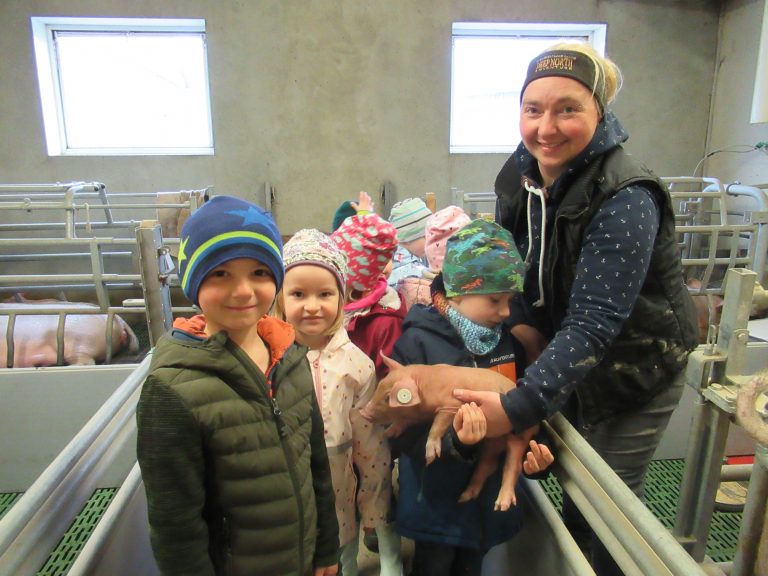 Bauernhofbesuch Fam. Kiesbauer